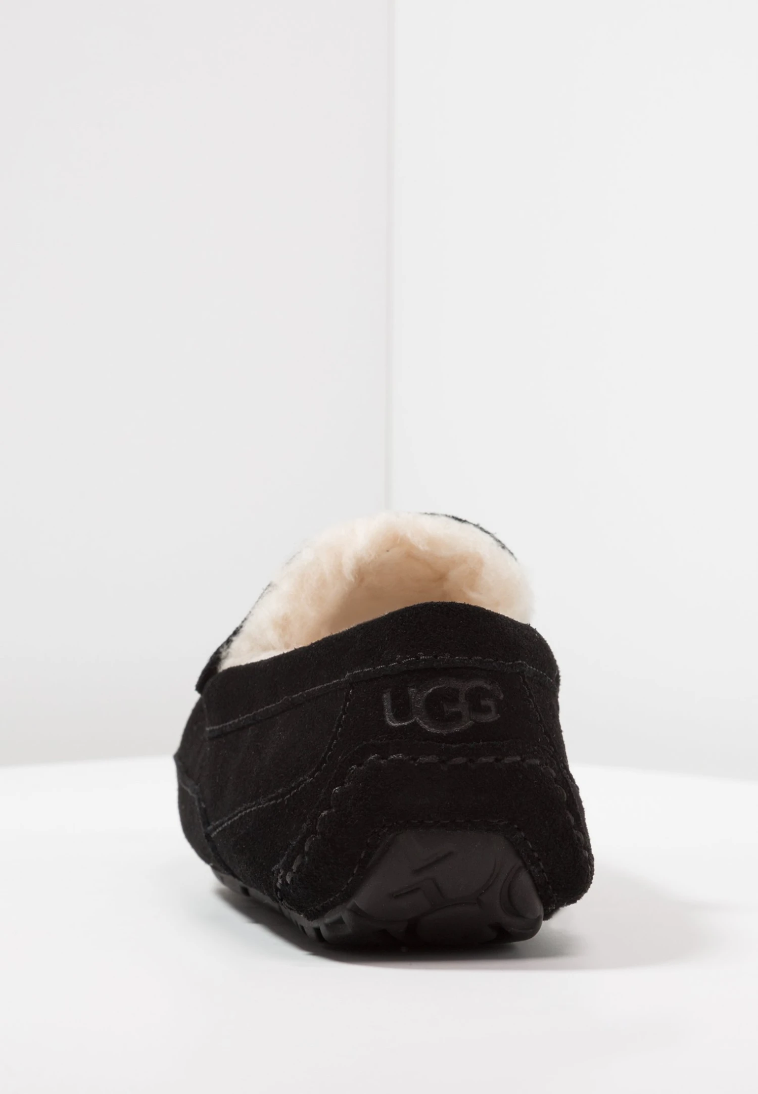 Ugg Ascot - Pantoffels - Black 4 Ugg Ascot - Pantoffels - Black - Afbeelding 4
