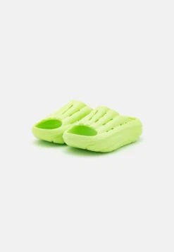 Ugg Foamo Slide - Muiltjes - Pale Chartreuse 10 Ugg Foamo Slide - Muiltjes - Pale Chartreuse -Ugg 0771d855fab541d199e7c30b607dbdc1