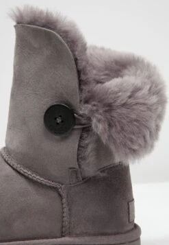 Ugg Bailey Button Ii - Korte Laarzen - Grey -Ugg 0fa2b7bca04f455cb6211cf818259cb8