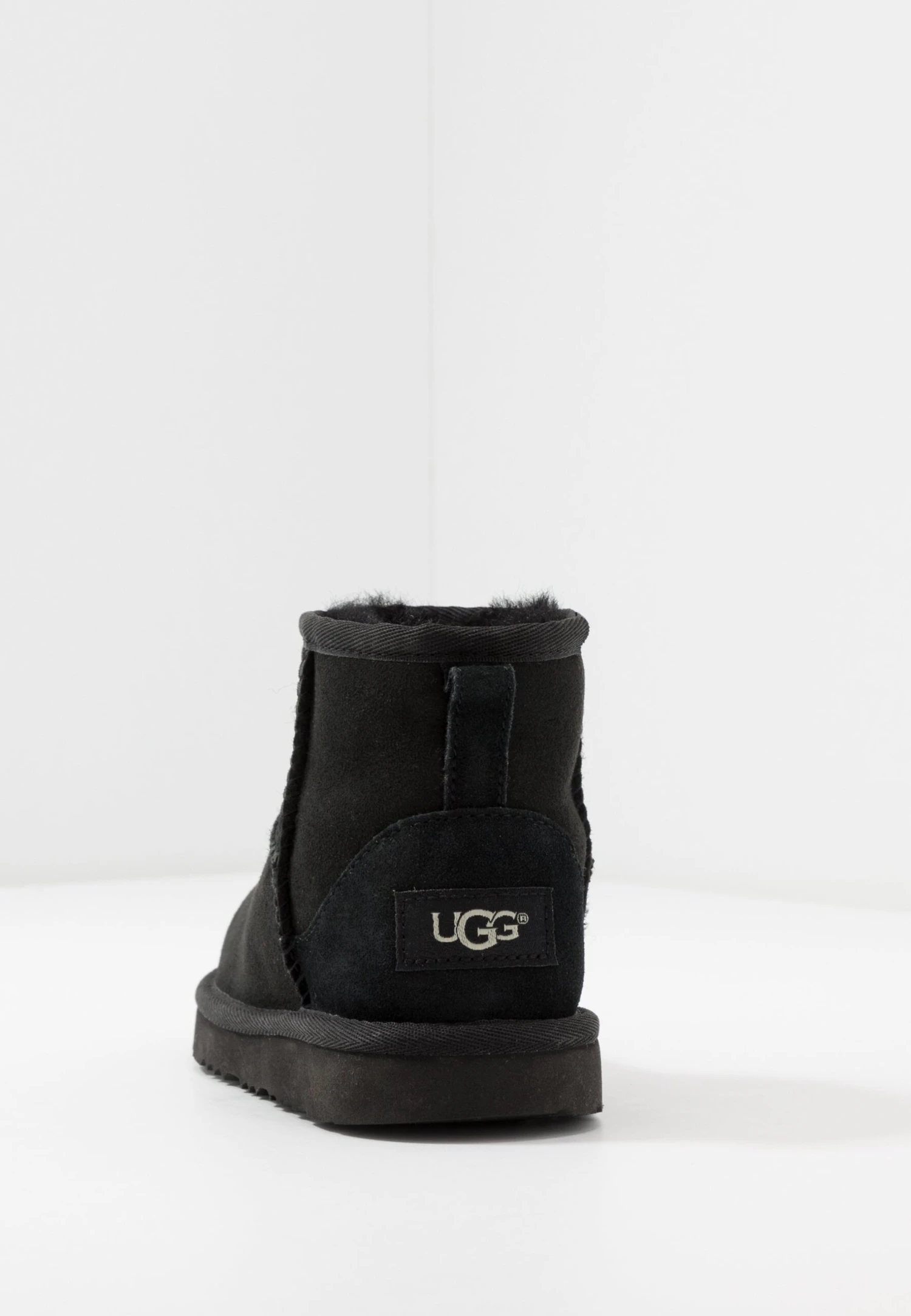 Ugg Classic Mini Ii - Korte Laarzen - Black 4 Ugg Classic Mini Ii - Korte Laarzen - Black - Afbeelding 4