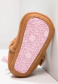 Ugg Jesse Bow Ii - Babyschoenen - Chestnut 10 Ugg Jesse Bow Ii - Babyschoenen - Chestnut -Ugg 1a286190fc46444392bce2f40107bcf1