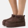 Ugg Classic Ultra Mini Platform - Enkellaarsjes Met Plateauzool - Burnt Cedar