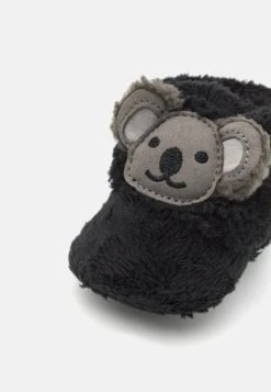 Ugg Bixbee Koala Stuffie Unisex - Geboortegeschenk - Black 11 Ugg Bixbee Koala Stuffie Unisex - Geboortegeschenk - Black -Ugg 1e64a7e0ec524e678c8cbaacf30ec8bd