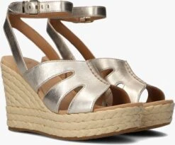 Gouden Ugg Sandalen W Careena