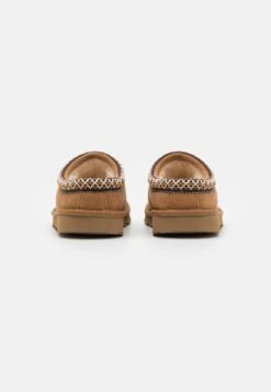 Ugg Tasman Ii Unisex - Pantoffels - Chestnut 11 Ugg Tasman Ii Unisex - Pantoffels - Chestnut -Ugg 278dfa6c031c4450b7a2652dc0b9afdc
