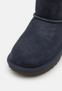 Ugg Classic Mini Ii Unisex - Korte Laarzen - Eve Blue 11 Ugg Classic Mini Ii Unisex - Korte Laarzen - Eve Blue -Ugg 2946b90bd97b4a0aa9748779c27617fe