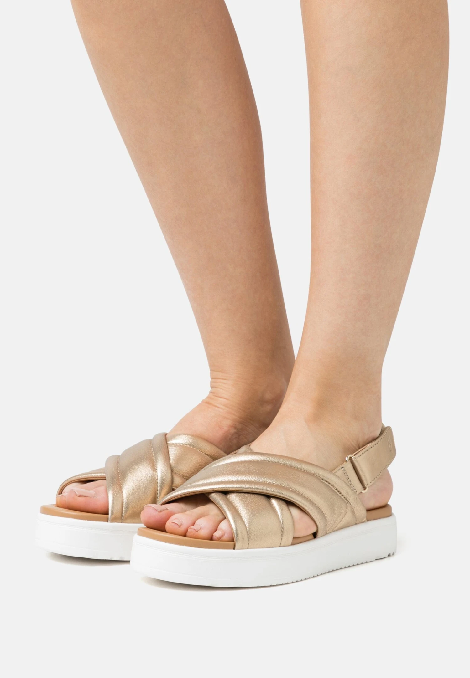 Ugg Zayne Slingback - Sandalen Met Plateauzool - Gold Metallic 1 Ugg Zayne Slingback - Sandalen Met Plateauzool - Gold Metallic