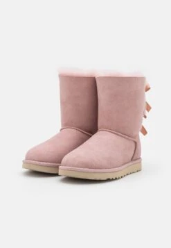 Ugg Bailey Bow - Korte Laarzen - Rose Grey 8 Ugg Bailey Bow - Korte Laarzen - Rose Grey -Ugg 31b3073874a8413cbd74807b209ee6c1