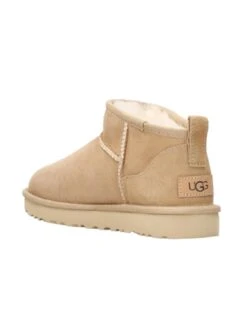 Ugg Classic Ultra Mini - Korte Laarzen - Sand 7 Ugg Classic Ultra Mini - Korte Laarzen - Sand -Ugg 351ead526521466aa551436db67932ee