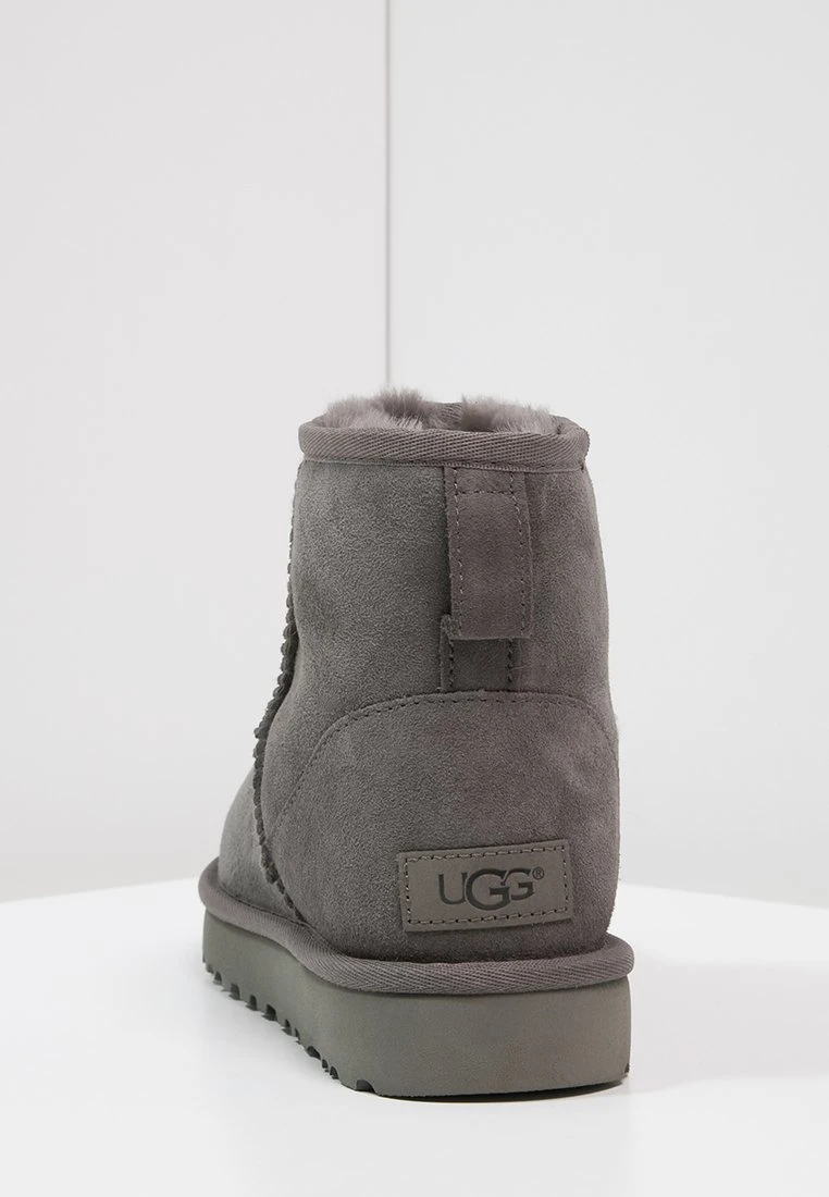 Ugg Classic Mini - Korte Laarzen - Grey 5 Ugg Classic Mini - Korte Laarzen - Grey - Afbeelding 5