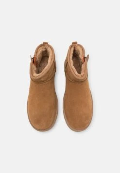 Ugg Classic Ultra Mini Zip - Korte Laarzen - Chestnut/Orange Soda 9 Ugg Classic Ultra Mini Zip - Korte Laarzen - Chestnut/Orange Soda -Ugg 39e57cf441d64aeeb27f4c43563b3b35