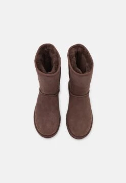 Ugg Classic Short - Korte Laarzen - Burnt Cedar 11 Ugg Classic Short - Korte Laarzen - Burnt Cedar -Ugg 3c2f68d3d29d48ec84d55290aa7eaaf6