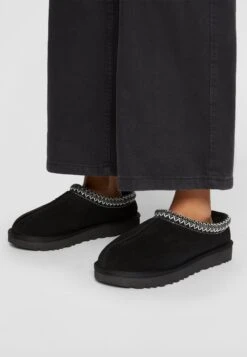 Ugg Tasman - Pantoffels - Black 11 Ugg Tasman - Pantoffels - Black -Ugg 3e687dfc01cf4d78bad219cc4a5e1df2