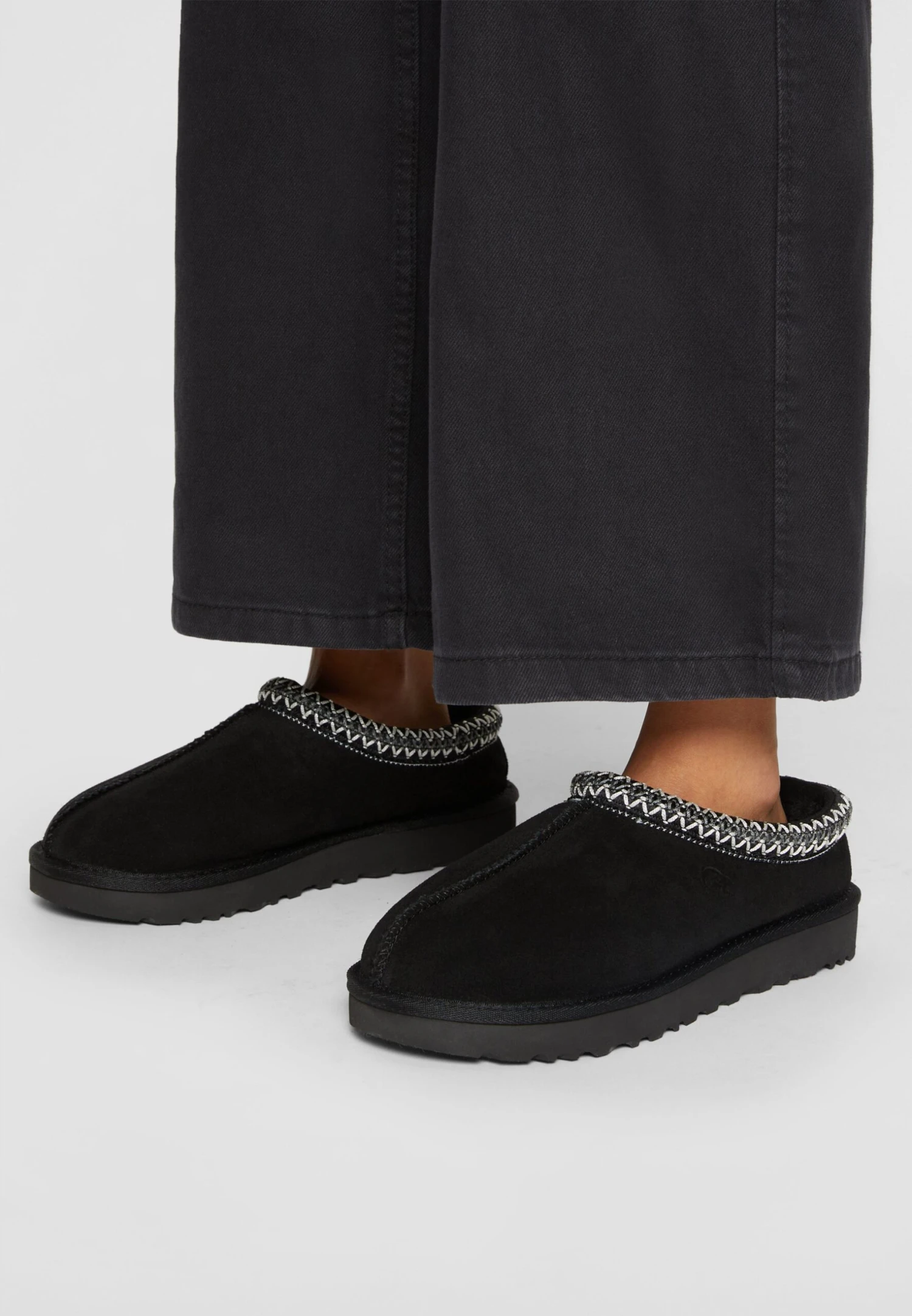 Ugg Tasman - Pantoffels - Black 4 Ugg Tasman - Pantoffels - Black - Afbeelding 4