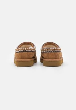 Ugg Tasman - Pantoffels - Chestnut 13 Ugg Tasman - Pantoffels - Chestnut -Ugg 4179e933c68b4d51a5b159417623f4d3