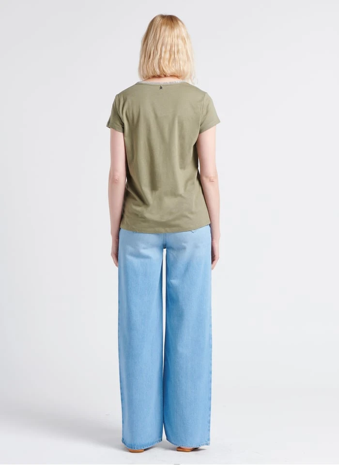 Ugg KENLEIGH SLIDE - Platte, Leren Slippers | Beige 9 Ugg KENLEIGH SLIDE - Platte, Leren Slippers | Beige - Afbeelding 9