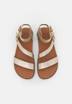 Ugg Solivan Strap - Sandalen - Pale Gold Metallic 11 Ugg Solivan Strap - Sandalen - Pale Gold Metallic -Ugg 4486c804661b4c2c94838c087a9a864b