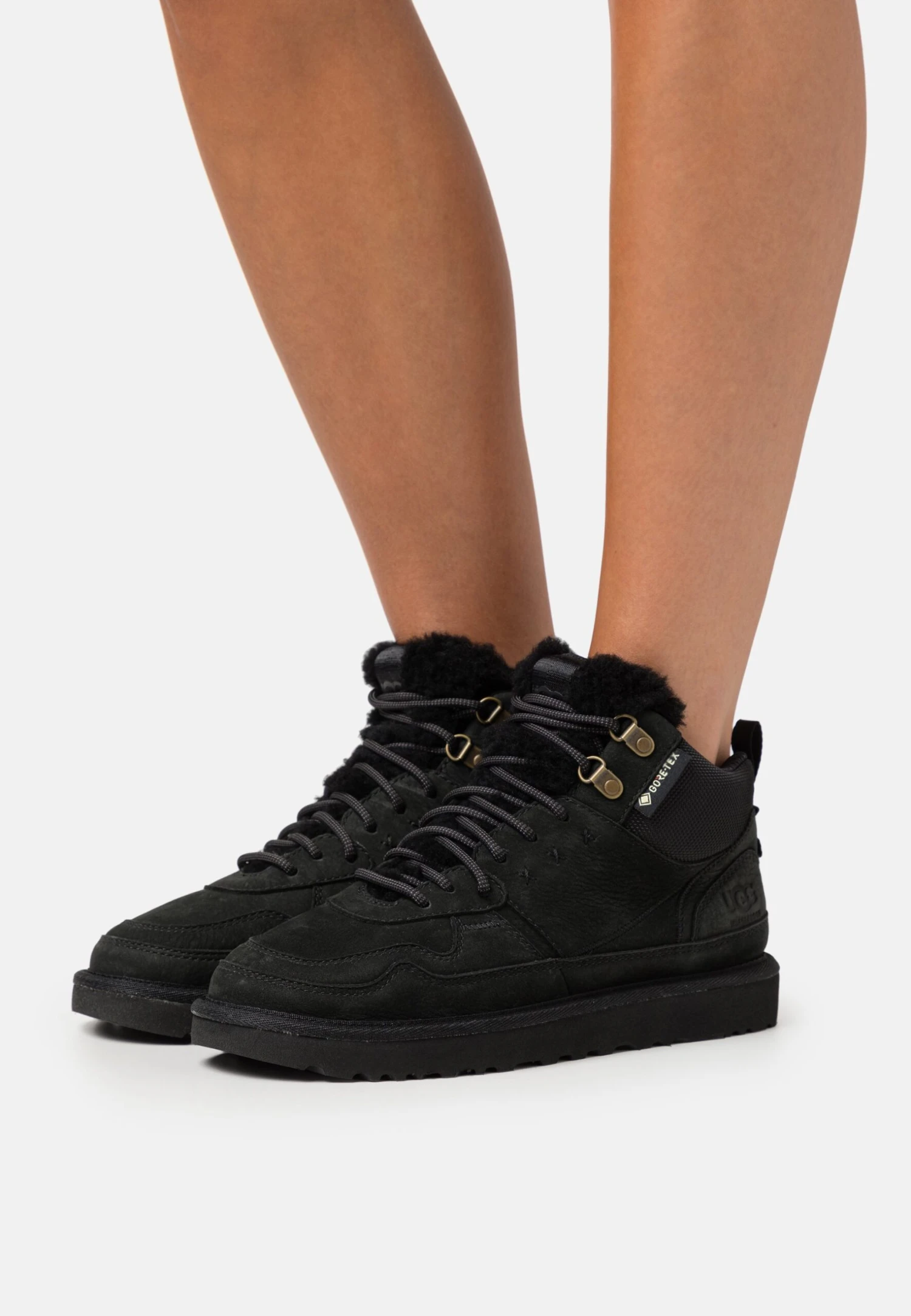 Ugg Highland Gtx - Sneakers Hoog - Black 1 Ugg Highland Gtx - Sneakers Hoog - Black