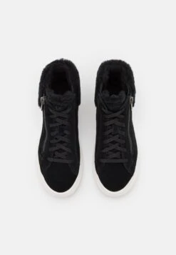 Ugg Alameda Mid Zip - Sneakers Hoog - Black 11 Ugg Alameda Mid Zip - Sneakers Hoog - Black -Ugg 471f051bd4a24f0ea0ff4766332cc4f9