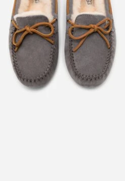 Ugg Dakota - Pantoffels - Pewter 15 Ugg Dakota - Pantoffels - Pewter -Ugg 49c3c922d75e4e12b06162ad4c111b2f