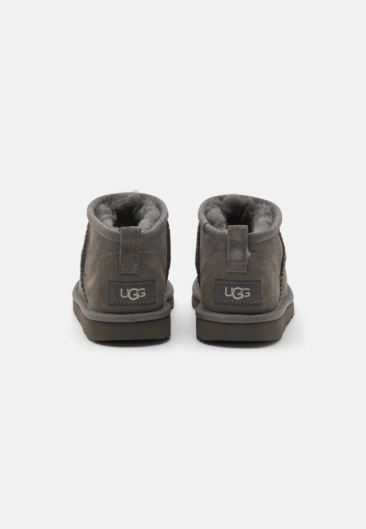 Ugg Classic Ultra Mini Unisex - Korte Laarzen - Grey 3 Ugg Classic Ultra Mini Unisex - Korte Laarzen - Grey - Afbeelding 3