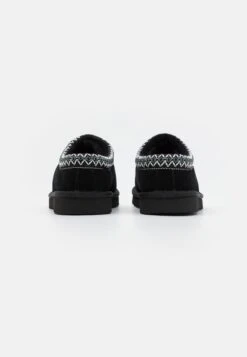 Ugg Tasman - Pantoffels - Black 13 Ugg Tasman - Pantoffels - Black -Ugg 4e6df3f80497493dbddf56c270342e1a
