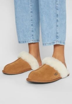 Ugg Scuffette - Pantoffels - Chestnut -Ugg 525ba815490249d69716abbccd7fa134