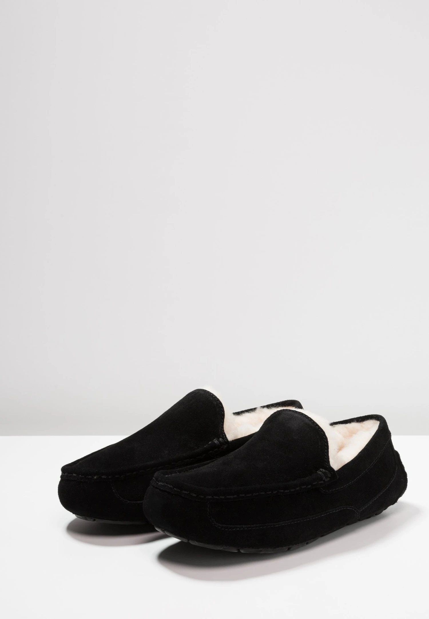 Ugg Ascot - Pantoffels - Black 3 Ugg Ascot - Pantoffels - Black - Afbeelding 3