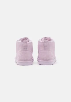 Ugg Neumel - Korte Laarzen - Lavender Fog 9 Ugg Neumel - Korte Laarzen - Lavender Fog -Ugg 5f50c6f80b4544e6ae0d8f90c6da8c8d