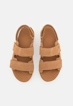 Ugg Goldenstar Slingback Unisex - Sandalen - Chestnut 9 Ugg Goldenstar Slingback Unisex - Sandalen - Chestnut -Ugg 699ab5bf177c445fa9c5e87397844e99