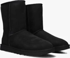 Zwarte Ugg Vachtlaarzen Classic Short Ii