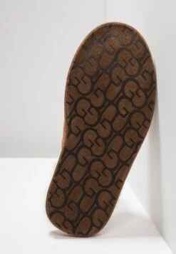 Ugg Scuff - Pantoffels - Cognac 13 Ugg Scuff - Pantoffels - Cognac -Ugg 75f6851894c847a4a78d60a9772aee74