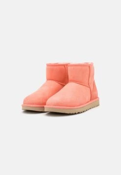 Ugg Classic Mini - Korte Laarzen - Starfish Pink 8 Ugg Classic Mini - Korte Laarzen - Starfish Pink -Ugg 7bdd416e00894d9e9eed37fd097eea21