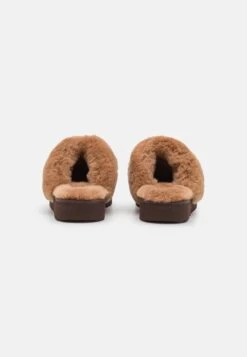 Ugg Cozy - Pantoffels - Burnt Cedar 9 Ugg Cozy - Pantoffels - Burnt Cedar -Ugg 84db4151c585423e95a01b1d800d6c8c