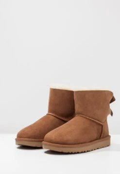 Ugg Mini Bailey Bow - Korte Laarzen - Chestnut 14 Ugg Mini Bailey Bow - Korte Laarzen - Chestnut -Ugg 86f128fd960b443489538f3618573832