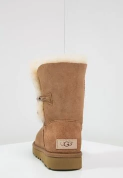 Ugg Bailey Button Ii - Korte Laarzen - Chestnut 11 Ugg Bailey Button Ii - Korte Laarzen - Chestnut -Ugg 8da777e2c24d43a9b27ebabbbacce7ac