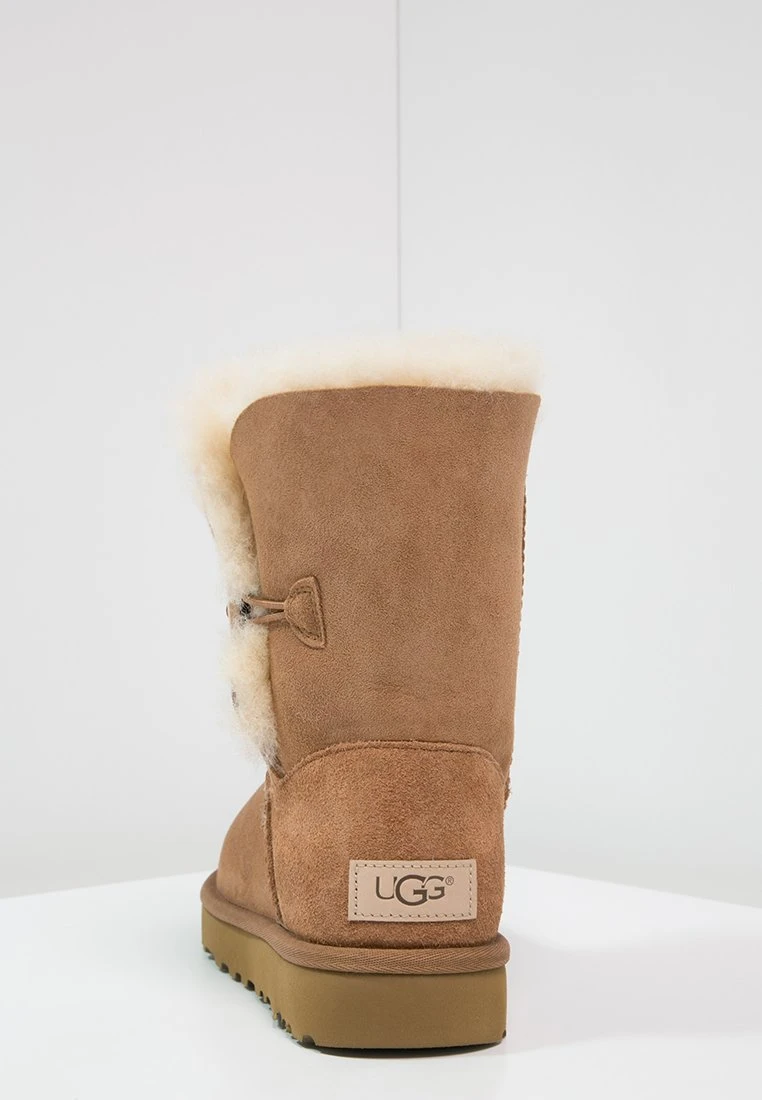 Ugg Bailey Button Ii - Korte Laarzen - Chestnut 5 Ugg Bailey Button Ii - Korte Laarzen - Chestnut - Afbeelding 5