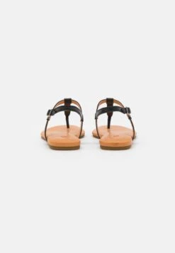 Ugg Madeena - Teensandalen - Black 9 Ugg Madeena - Teensandalen - Black -Ugg 8edbc620206548dabb036bee54e28094