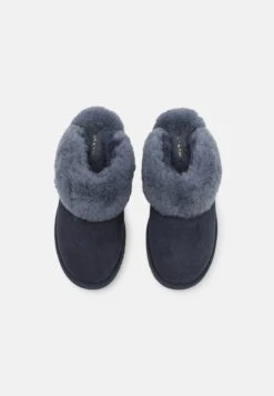 Ugg Classic - Muiltjes - Eve Blue 11 Ugg Classic - Muiltjes - Eve Blue -Ugg 95c9fdd54ffc4570953bd327032f8a89