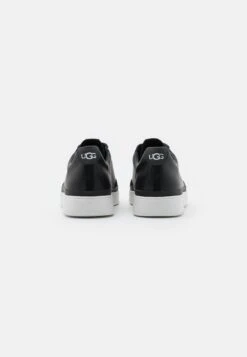 Ugg South Bay- Sneakers Laag - Black 8 Ugg South Bay- Sneakers Laag - Black -Ugg 96a9c9f9aad94e9d96f77ff97a7e7cdd