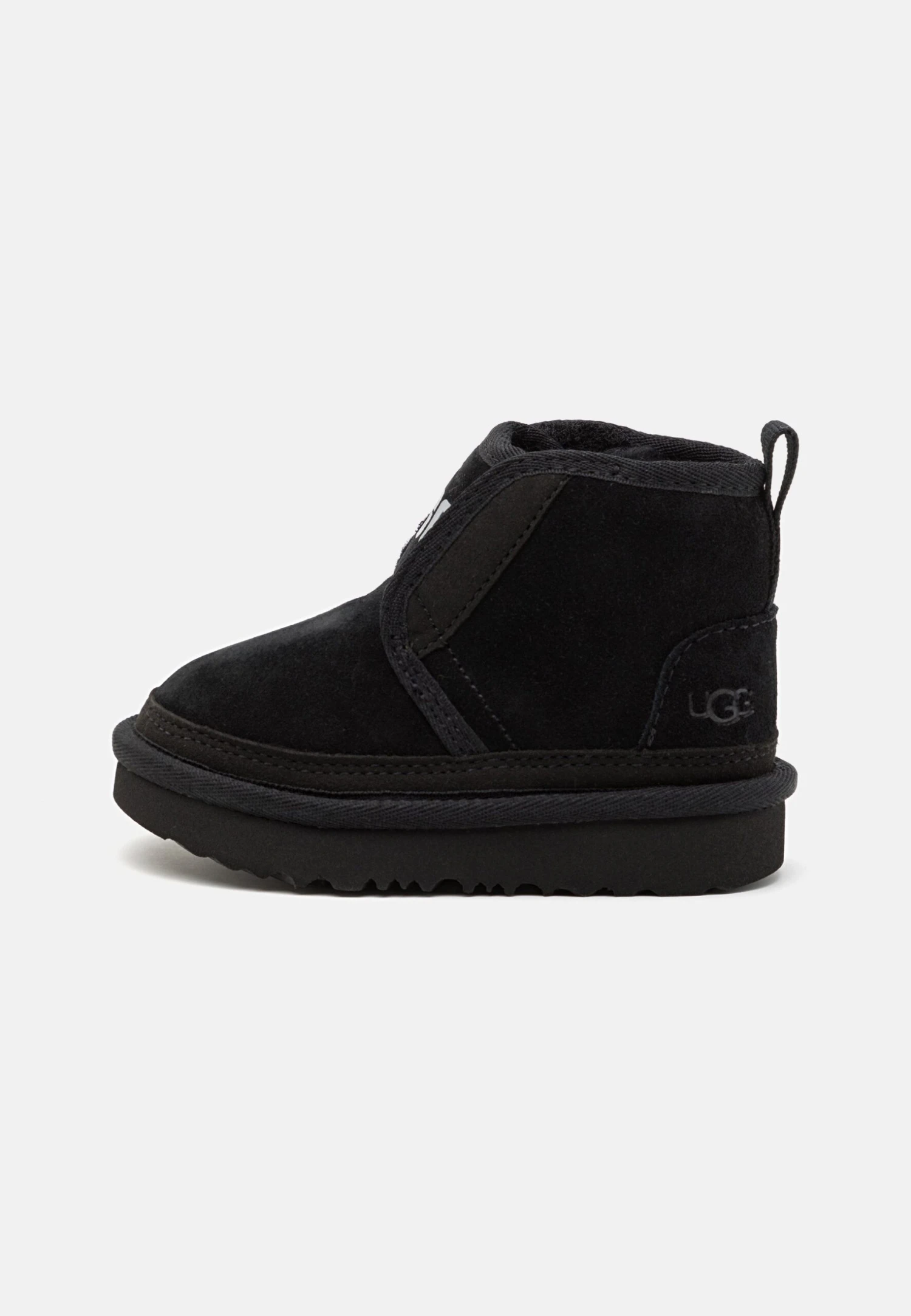 Ugg Accessible Neumel Ez-Fit Unisex - Korte Laarzen - Black 1 Ugg Accessible Neumel Ez-Fit Unisex - Korte Laarzen - Black