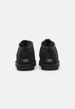 Ugg Classic Ultra Mini Unisex - Korte Laarzen - Black 14 Ugg Classic Ultra Mini Unisex - Korte Laarzen - Black -Ugg 99d98b223f20467b946ceb8e42cb6d12