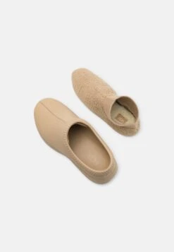 Ugg Tasman - Instappers - Sawdust 11 Ugg Tasman - Instappers - Sawdust -Ugg 9a6d324545ac4081a1b3a525bd168db5