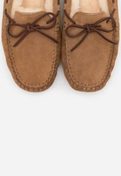 Ugg Dakota - Pantoffels - Chestnut 15 Ugg Dakota - Pantoffels - Chestnut -Ugg a2f431915bef451fa3b2fb62d6e69f45