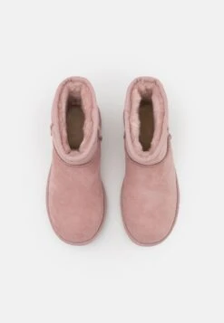 Ugg Classic Mini - Korte Laarzen - Rose Grey 11 Ugg Classic Mini - Korte Laarzen - Rose Grey -Ugg a92764b1981641b6b1f762e3aac53609