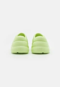 Ugg Sport Yeah- Instappers - Melon Green 9 Ugg Sport Yeah- Instappers - Melon Green -Ugg b2823dc565e5493485a98ac4520448f2