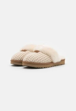 Ugg Cozy - Pantoffels - Cream 8 Ugg Cozy - Pantoffels - Cream -Ugg b447d3eb2eee4d598de74ea451e5634d