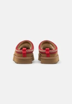 Ugg Tazz Unisex - Pantoffels - Chestnut 14 Ugg Tazz Unisex - Pantoffels - Chestnut -Ugg bae27e89cd2b4760aabc7939da752153