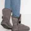 Ugg Bailey Button Ii - Korte Laarzen - Grey