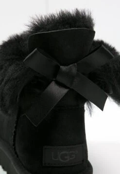 Ugg Mini Bailey Bow - Korte Laarzen - Black 13 Ugg Mini Bailey Bow - Korte Laarzen - Black -Ugg cbca21392ca043638604771e9625f7a2